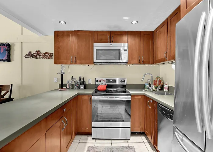 Well Kept Condo Cs#3 - Pets Ok