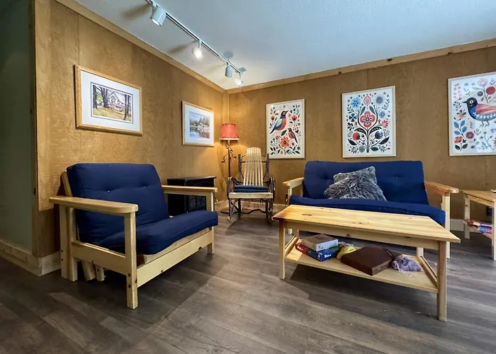 Pet-Friendly Condo With Patio - Creekside 83 Condo